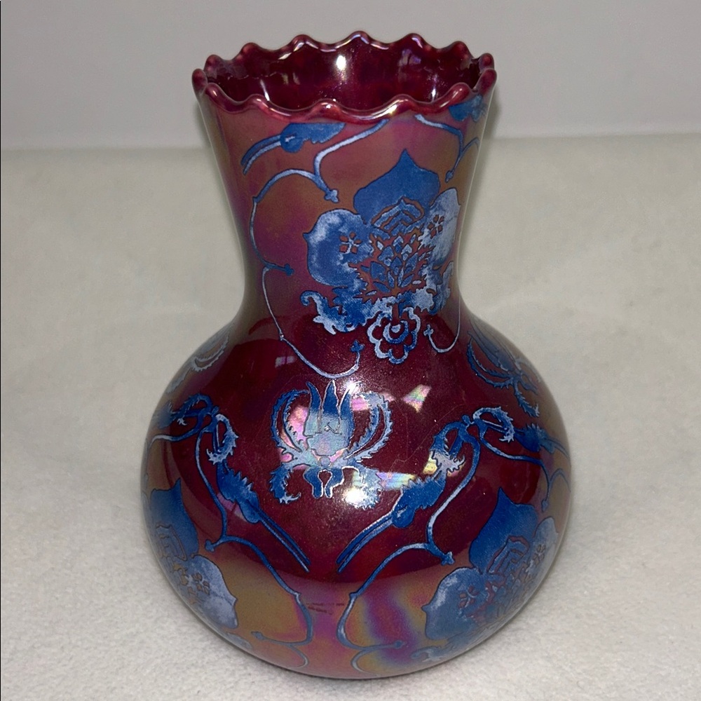 ANTHROPOLOGIE 6” iridescent purple with blue flowers “ceramic Lanza” vase